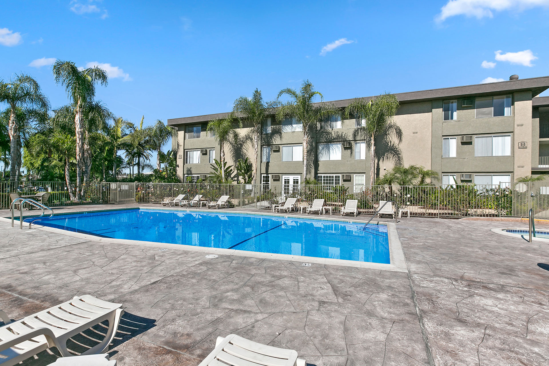 Nutwood East Apartments